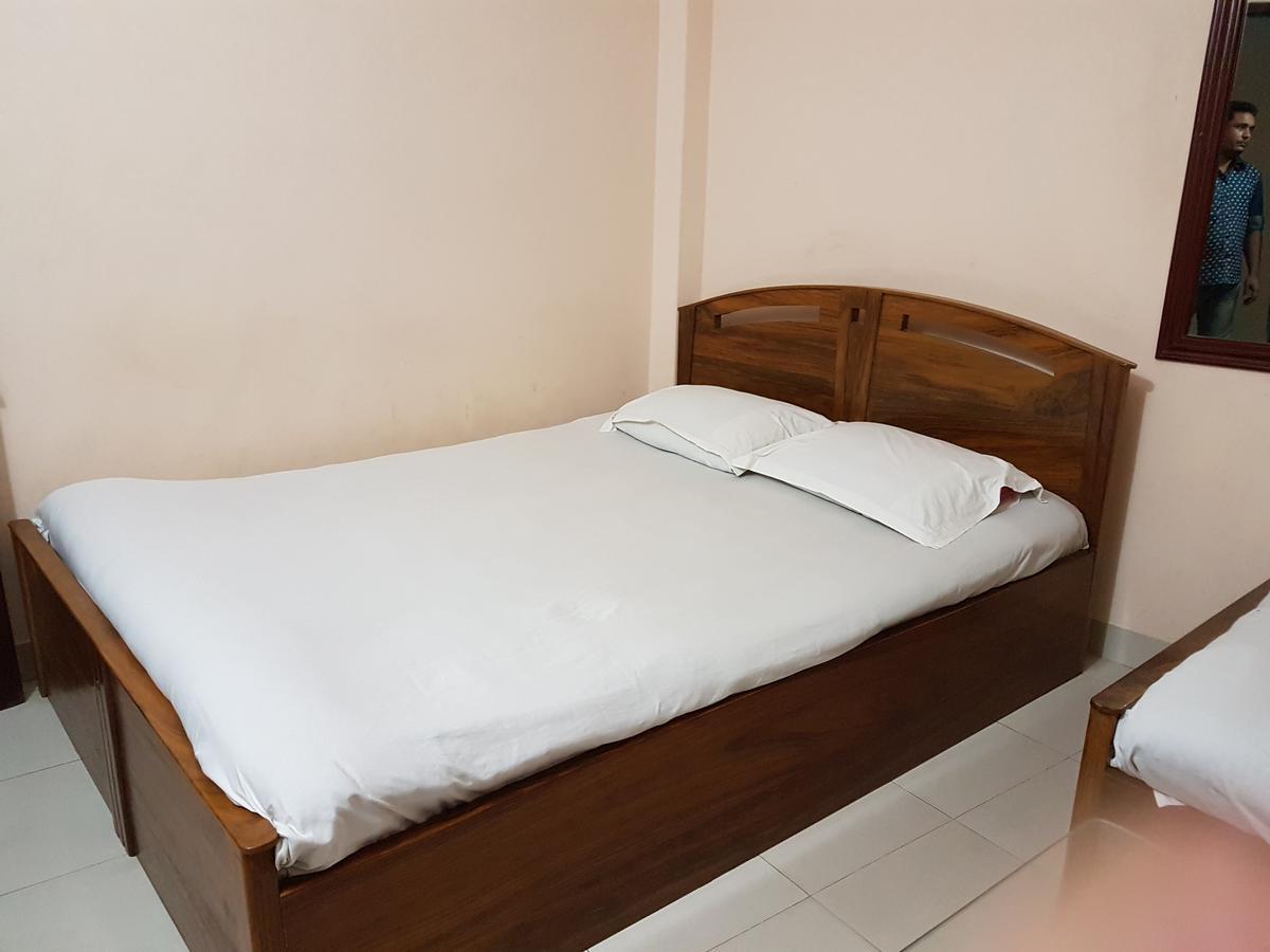 Hotel Diamond Park Dakhin Kattali Dış mekan fotoğraf