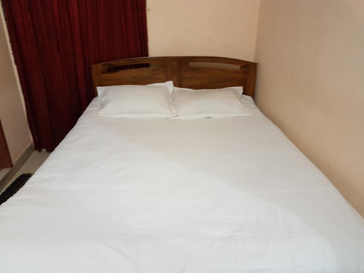 Hotel Diamond Park Dakhin Kattali Dış mekan fotoğraf