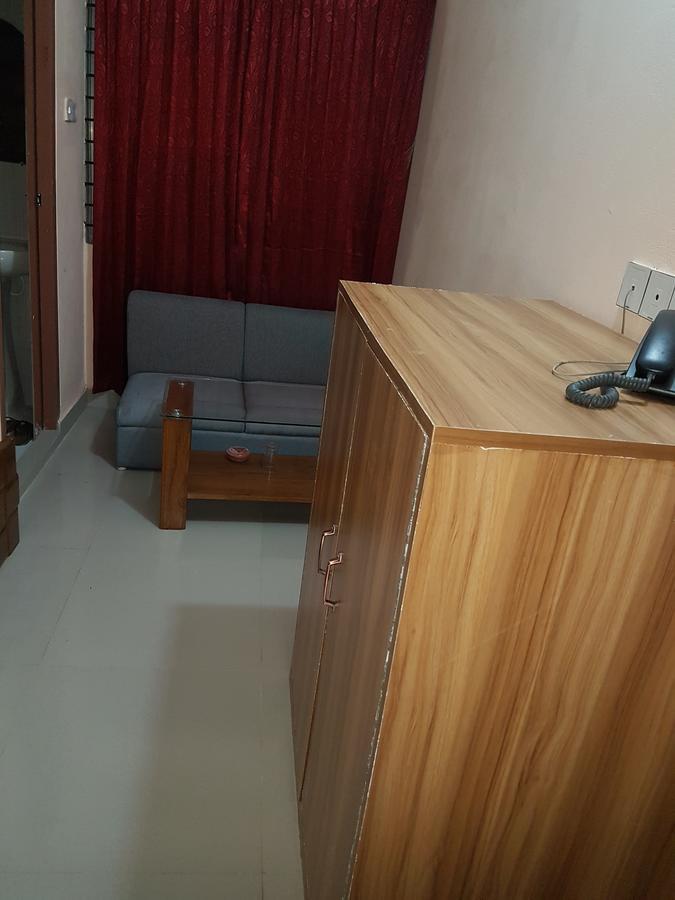 Hotel Diamond Park Dakhin Kattali Dış mekan fotoğraf