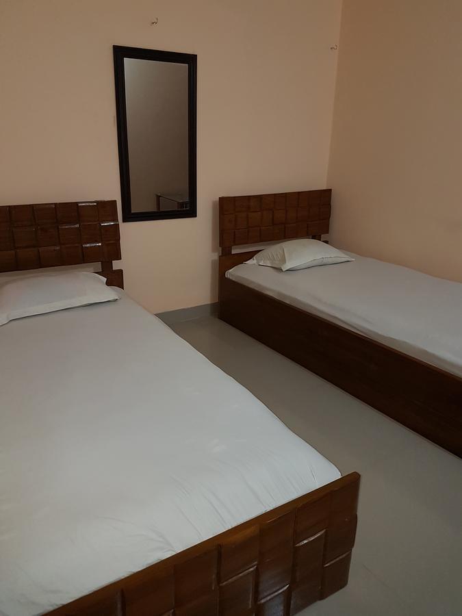 Hotel Diamond Park Dakhin Kattali Dış mekan fotoğraf